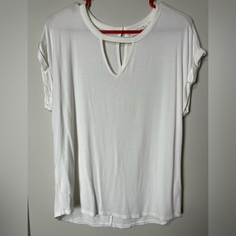 NWOT SO Women's Keyhole Blouse
